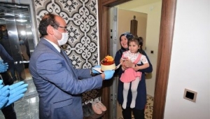 Başkan Mustafa Çöl’den 23 Nisan Sürprizi