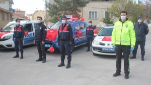 Bolvadin’de Jandarma ve polis araçları 23 Nisan için süslendi