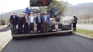 Çay'da hastane yolu asfaltlandı