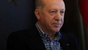 Cumhurbaşkanı Erdoğan, İsveç'ten Türkiye'ye getirilen Emrullah Gülüşken'in kızı ile telefonda görüştü