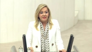 Doktor Milletvekili Sağlıkçılara Sahip Çıktı