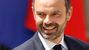 Fransa Başbakanı Edouard Philippe : Bu yıl ülke ekonomisinin yüzde 8 daralmasını öngörülüyor