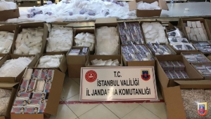 Jandarma'dan dev operasyon 173 bin kaçak maske ele geçirdi