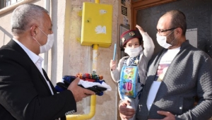 Minik Mustafa'nın Zeybek Elbisesi Zeybek Başkan'dan