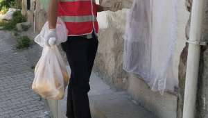 Afyonkarahisar'da Kızılay bayramda baklava ikramında bulundu