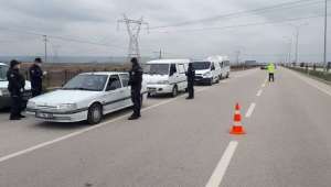 Afyonkarahisar'da Kovid-19 tedbirlerinin uygulanmasına devam