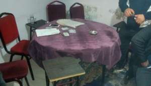 Afyonkarahisar’da kumar oynatılan mekanlarda yakalanan 43 kişiye 122 bin lira ceza kesildi