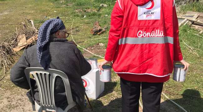 Afyonkarahisar Kızılay’da 2 Bin 40 aileye 400 Lira nakdi yardım