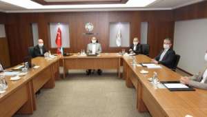 Akparti Genel Başkan Yardımcısı Özhaseki Kocasinan Belediyesi'ni ziyaret etti