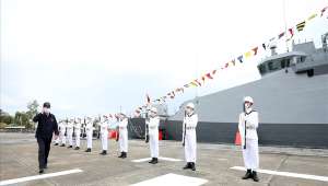 Bakan Akar ve Komutanlar İskenderun Deniz Üs Komutanlığındaki Bahriyelilerle Bayramlaştı