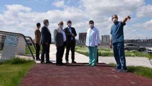 Başkan Zeybek helikopter pistinde incelemelerde bulundu