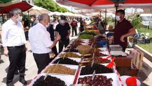 Başkan Zeybek’ten Pazar yerlerine ziyaret