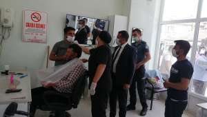 Bayat Kaymakamı Tekeş'den,Berberler, Marketler Ve Cuma Pazarı'nda Coronavirüs Denetim