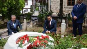 BBP Genel Başkanı Mustafa Destici : Hainlik derecesinde din düşmanlığı yapanlara sahip çıkmayı bırakmalarını tavsiye ediyorum