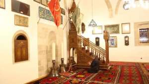 BBP Genel Başkanı Mustafa Destici : Rahmet, mağfiret ve bereketin en büyük manası kadir gecesinin ramazan ayının içerisinde yer almasındandır