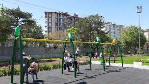 Çocuklar yine sokaklardaydı