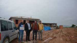 Dinar’da soksk hayvanları barınağı inşaatı devam ediyor
