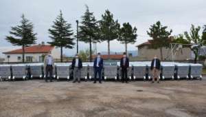 Emirdağ Köylerine 171 Adet Çöp Konteynırı