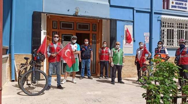 Haydi Afyonkarahisar 19 Mayıs yaklaşıyor Her yeri Bayraklarla donatalım