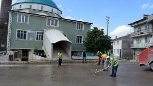 İscehisar’da Yarın Kılınacak Olan Cuma Namazı İçin Hazırlıklar Devam Ediyor