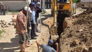 Karaadilli'de kanalizasyon çalışmaları tam gaz