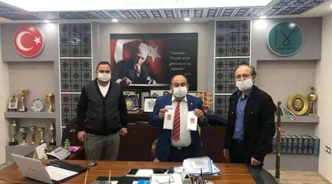 MHP Afyon Milletvekili Taytak Döğer'e Maske Gönderdi