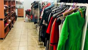 Palandöken : Bayramlıklar vitrin, raf ve depolarda bekliyor