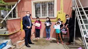 Resim, Şiir ve Kompozisyonlar Sizden, Hediyeler Bizden