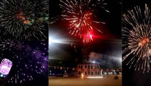 Zafer Meydanında Havai Fişekli Kutlama