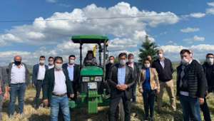 Köksal: Çiftçilerimizi koronadan sonra don vurdu