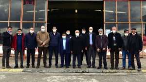 Zeybek Başkan’dan Toptancı Hal Esnafına Teşekkür Ziyareti