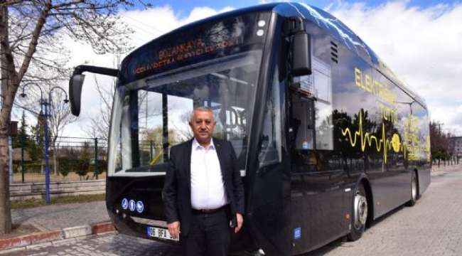 Zeybek Başkan Yüzde Yüz Yerli Elektrikli Otobüsü Test Etti      