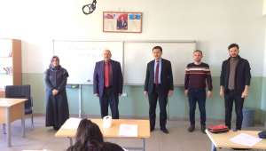 Afyonkarahisar'da ortaokul öğrencilerine LGS deneme sınavı yapıldı