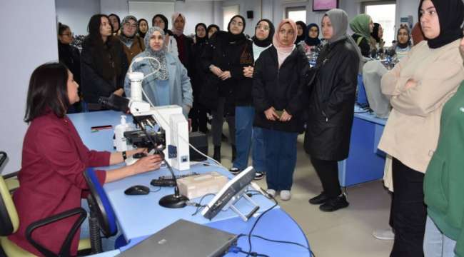 Afyonkarahisar Kız Anadolu İmam Hatip Lisesi Öğrencilerinden AFSÜ’ye Ziyaret