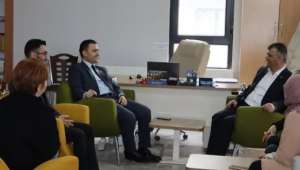 Başkan Koyuncu’dan Kütüphaneler Haftasında İlçe Kütüphanesine Ziyaret