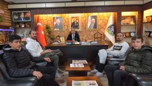 Floor Curling Takımından Başkan Dr. Mustafa Çöl'e ziyaret