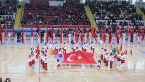 Afyonkarahisar’da 23 Nisan coşkuyla kutlandı