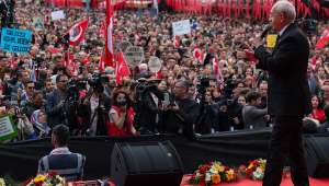  Yeniden alacağız ve yeniden Afyonluların hizmetine sunacağız.  