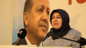 Akpartili Ertürk : Seccademe basıp başörtümüze bez parçası diyenler helalleşeceklermiş