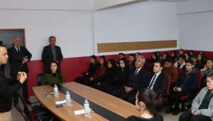 Gençlik okulu, Emirdağ'da başladı