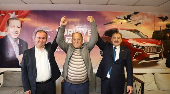 İp’ten İstifa Edip Ak Parti’ye Geçtiler