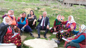 İyi Partili Arabacı : Ben Şuhut evladıyım. Ben sizin ve Şuhut'un adayı olarak karşınıza geldim