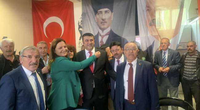 MHP'li eski başkan, CHP'ye geçti