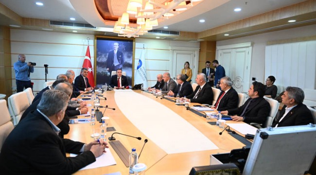 Antalya Büyükşehir Belediyesi, 6 Bin 615 Taksiciye Ücretsiz Güvenlik Sistemi Sağlayacak