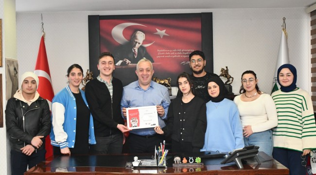 Artvin Çoruh Üniversitesi Toplum Gönüllerinden Başkan Erdem’e Ziyaret