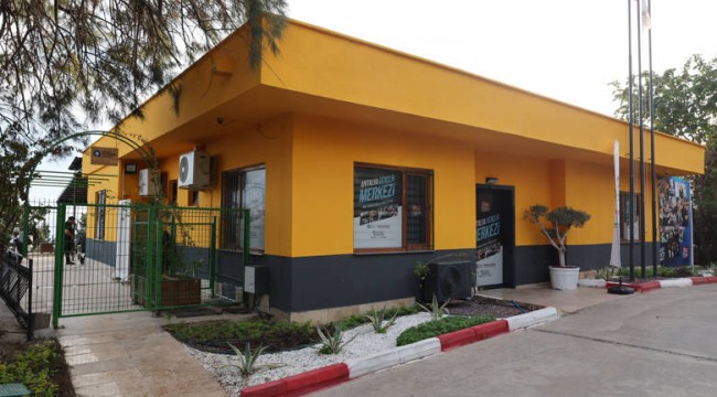 Atatürk Parkı’ndaki Gençlik Merkezi Gençlerden Yoğun İlgi Görüyor