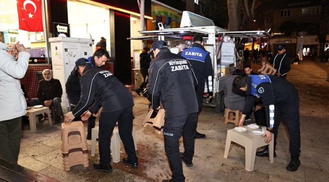 Büyükşehir Zabıta’dan Gece Operasyonu: Kayıt Dışı Gıda Satıcılarına Müdahale