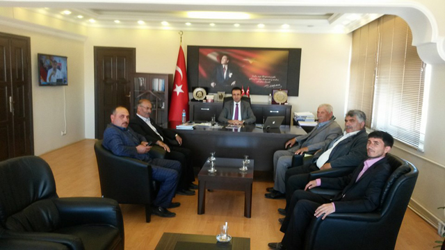 5 köyün gençleri için halı saha yapılacak