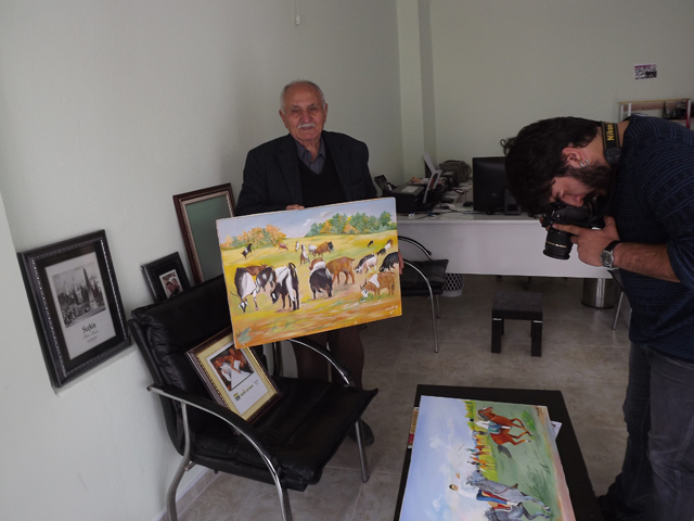 82 yaşındaki ressam dördüncü sergisine hazırlanıyor