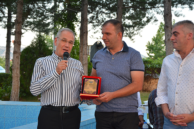 Acar’dan Dinarspor’a iftar